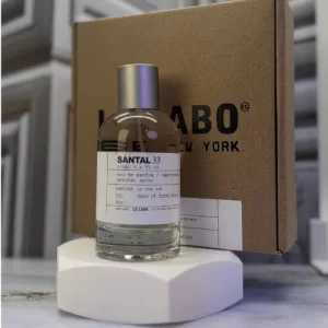 Santal con frasco minimalista